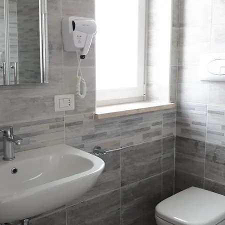 לינה וארוחת בוקר Saturnia Garden ספינו סאטורניה